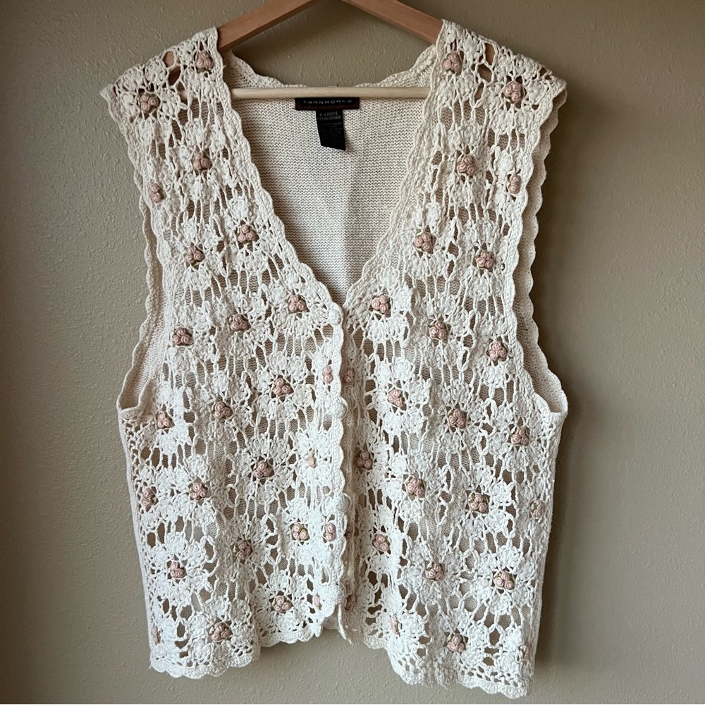 Vintage Crochet Floral Knit Vest Women’s XL Cream Button Granny CottageCore